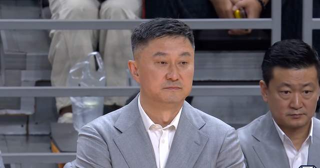 开云-主动辞职？球迷喊下课，杜锋发声，做出意外决定，广东队官方表态