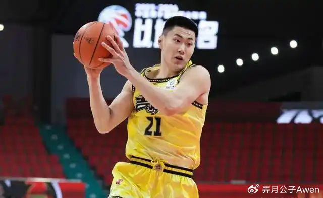 开云官方网站-空篮都上不进！“辽篮樱木”11分钟0分1板，球迷：白瞎这么大个子|吴昌泽|吉林|辽宁男篮|张陈治锋|韩德君_新浪体育_新浪新闻