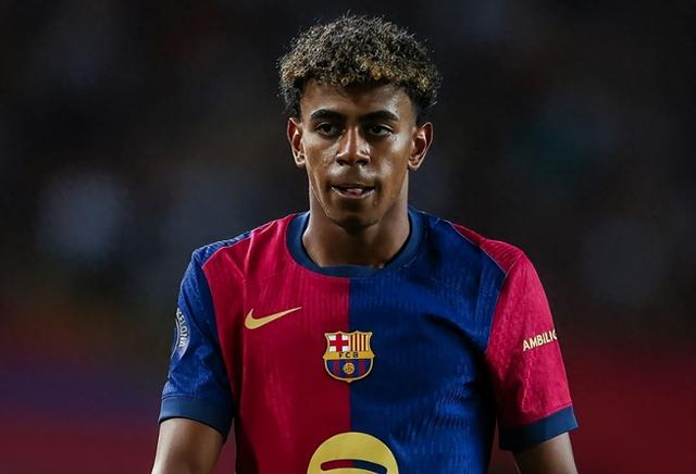 开云-亚马尔愤怒原因曝光：不满55岁巴萨助教多嘴！两人隔空抱怨|巴塞罗那|罗伯特·莱万多夫斯基|德拉富恩特|拉米内·亚马尔|马德里竞技_新浪体育_新浪新闻